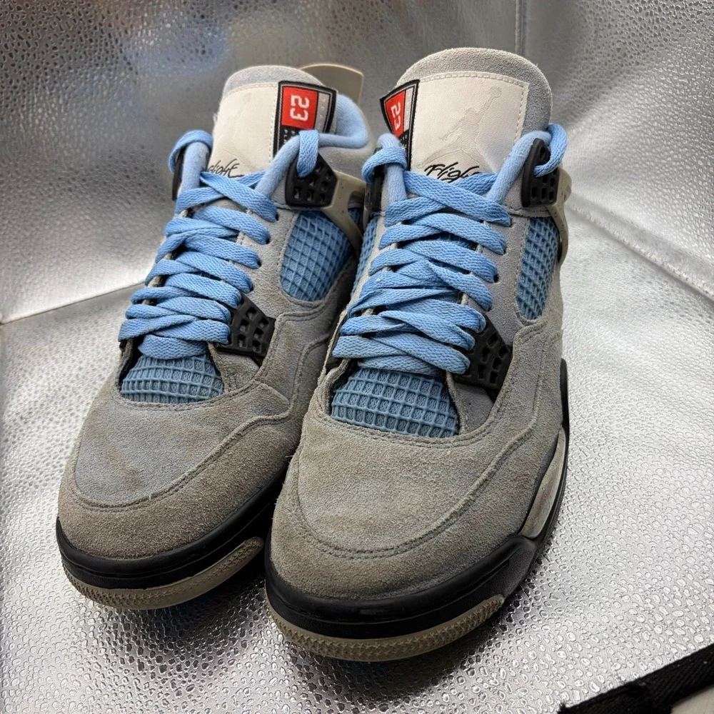 Size 7.5 Nike Air Jordan 4 Retro UNC University Blue Mens Shoes CT8527-400